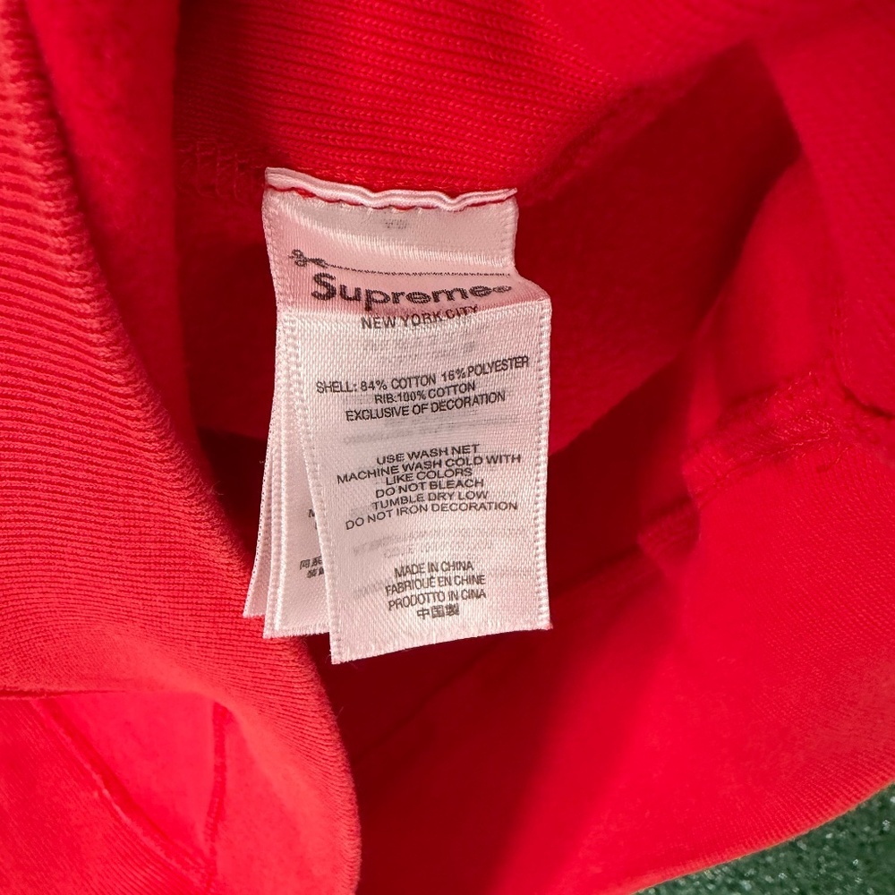 Supreme Red Box Logo Washed Crewneck Size Small - Picture 5 of 5